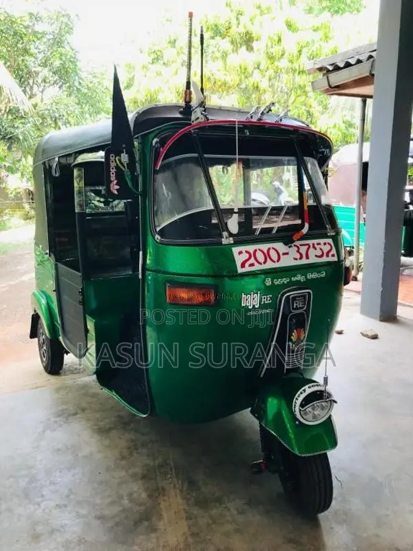 Bajaj RE 2 Stroke 1999 Three Wheel (Used)