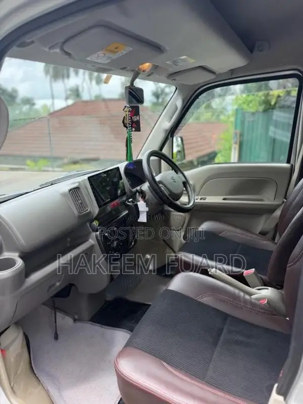 Suzuki DA17 2018 Van (Used)