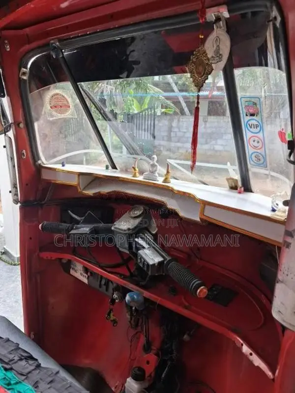 Bajaj 4 stroke 2009 Three Wheel (Used)