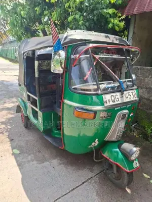 Bajaj RE 2 Stroke 2006 Three Wheel (Used)