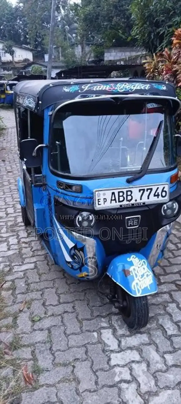 Bajaj RE 2015 Three Wheel (Used)