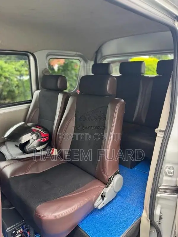 Suzuki DA17 2018 Van (Used)