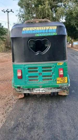 Bajaj RE 2015 Three Wheel (Used)