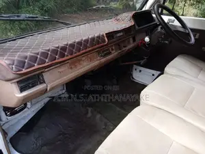 Mitsubishi Delica 1984 Van (Used)