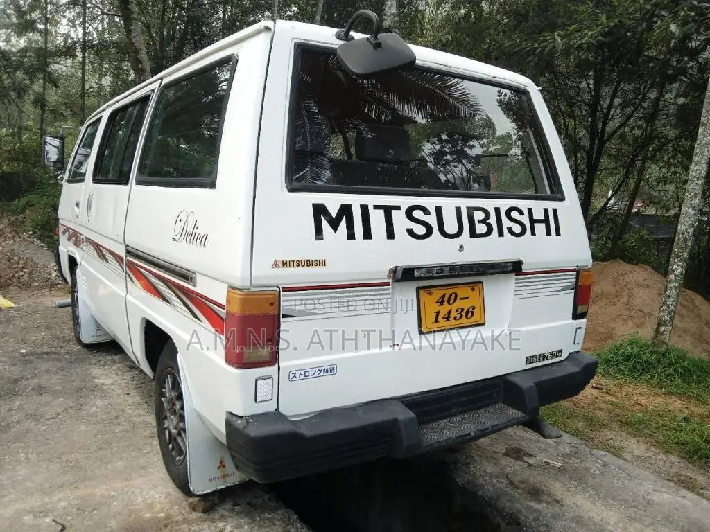 Mitsubishi Delica 1984 Van (Used)