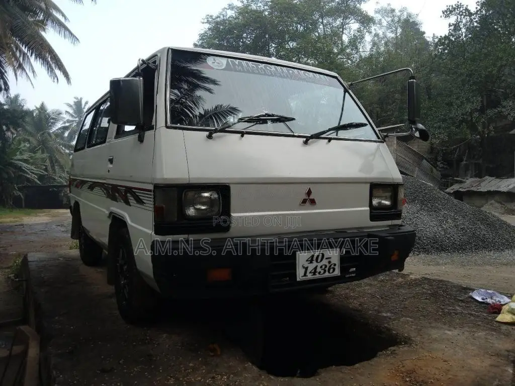Mitsubishi Delica 1984 Van (Used)