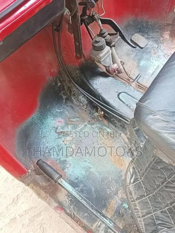 Bajaj RE 2 Stroke 1994 Three Wheel (Used)
