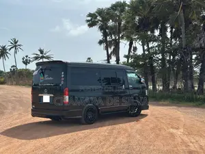 Toyota KDH 2007 Van (Used)