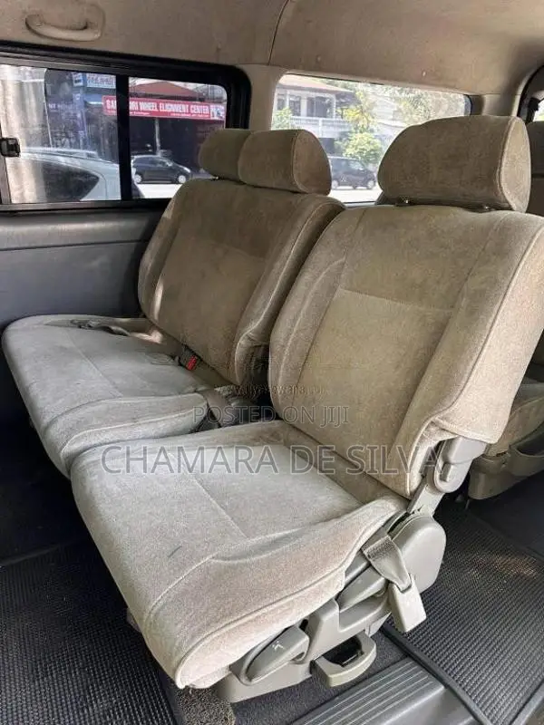 Toyota KDH 2007 Van (Used)