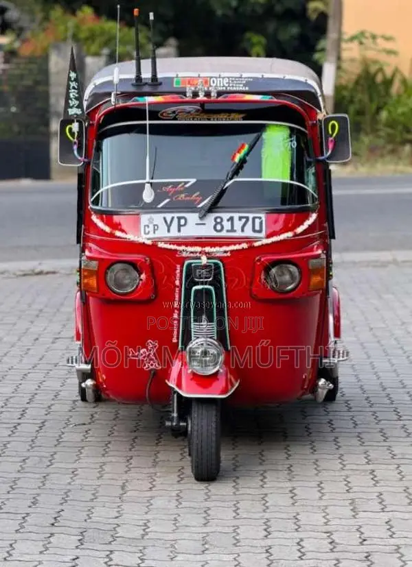 Bajaj RE 2011 Three Wheel (Used)