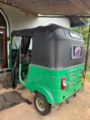Bajaj 4 stroke 2014 Three Wheel (Used)