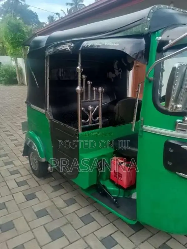 Bajaj RE 4 Stroke 2014 Three Wheel (Used)