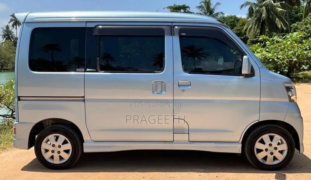 Daihatsu Hijet 2025 Van (Used)