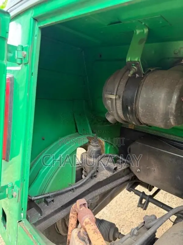 Bajaj 4 stroke 2014 Three Wheel (Used)