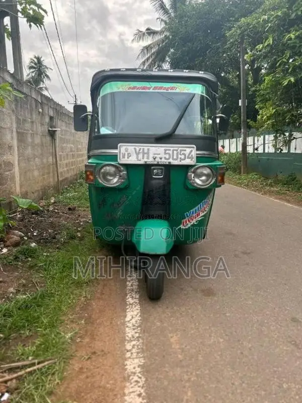 Bajaj RE 4 Stroke 2011 Three Wheel (Used)