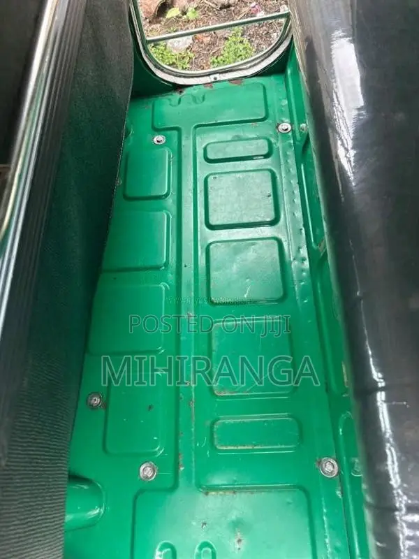 Bajaj RE 4 Stroke 2011 Three Wheel (Used)