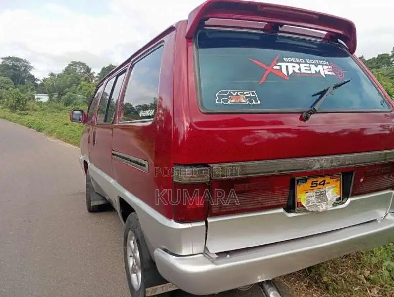 Toyota TownAce CR27 1990 Van (Used)