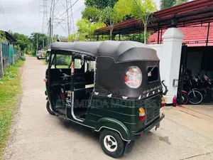 Bajaj RE 2000 Three Wheel (Used)