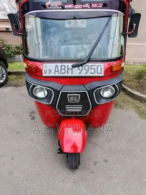 Bajaj 4 Stroke 2015 Three Wheel (Used)