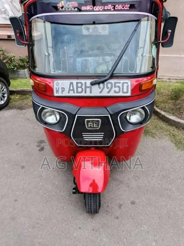 Bajaj 4 Stroke 2015 Three Wheel (Used)