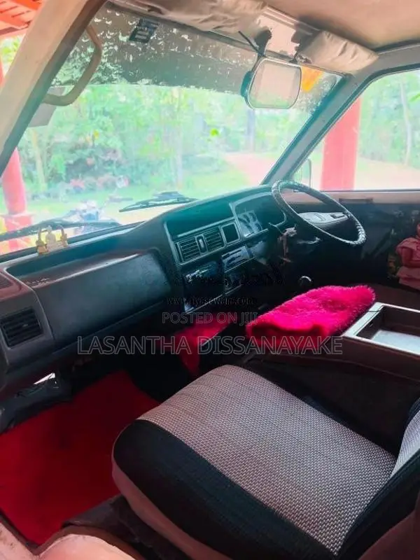 Nissan Vanette 1990 Van (Used)
