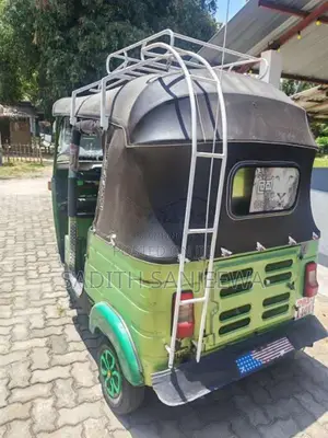 Bajaj 2 Stroke 1999 Three Wheel (Used)