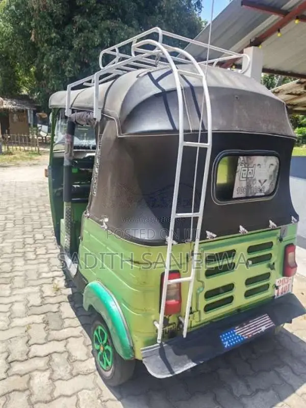 Bajaj 2 Stroke 1999 Three Wheel (Used)