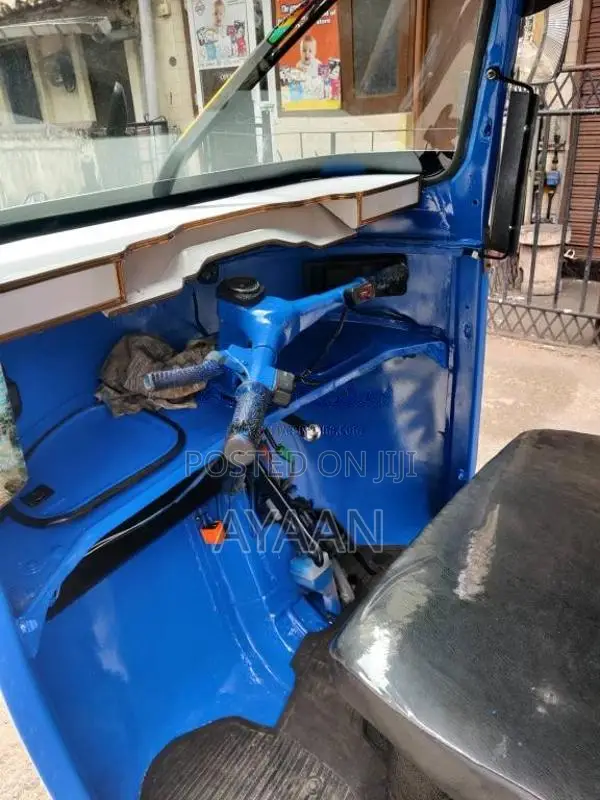 Bajaj 2 Stroke 1998 Three Wheel (Used)