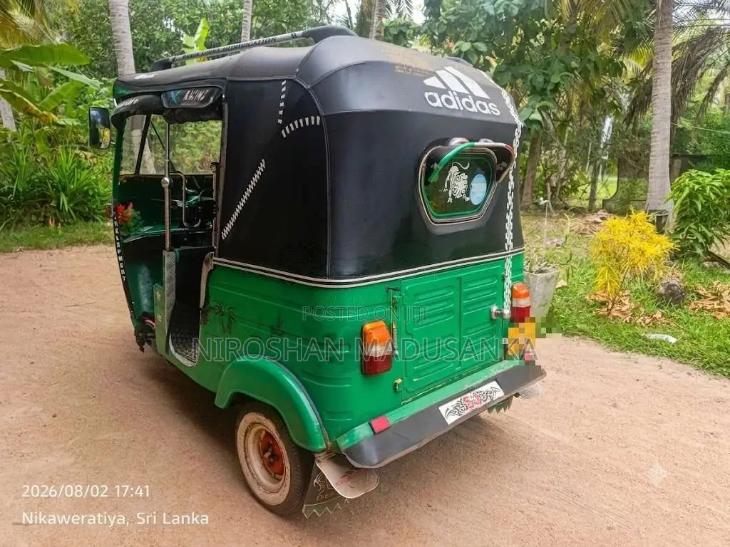 Bajaj RE 2 Stroke 2003 Three Wheel (Used)