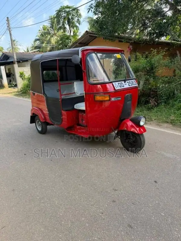 Bajaj 2 Stroke 2005 Three Wheel (Used)