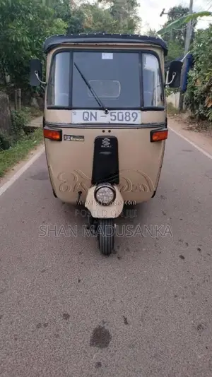 Bajaj 4 Stroke 2008 Three Wheel (Used)
