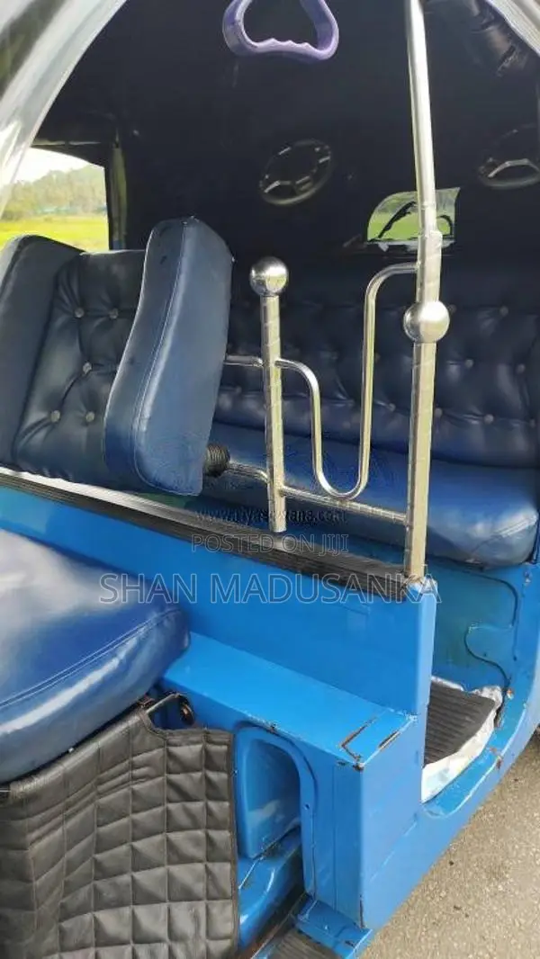 Bajaj 4 Stroke 2015 Three Wheel (Used)