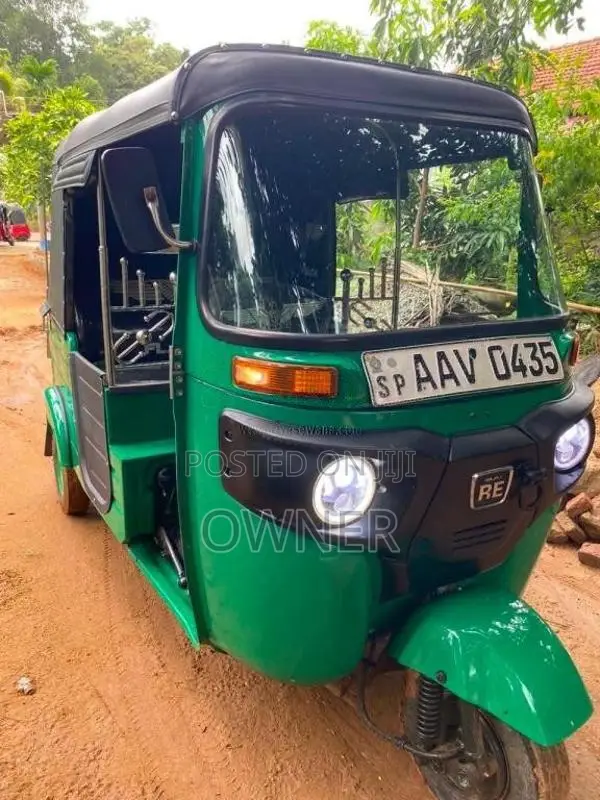 Bajaj 4 Stroke 2014 Three Wheel (Used)