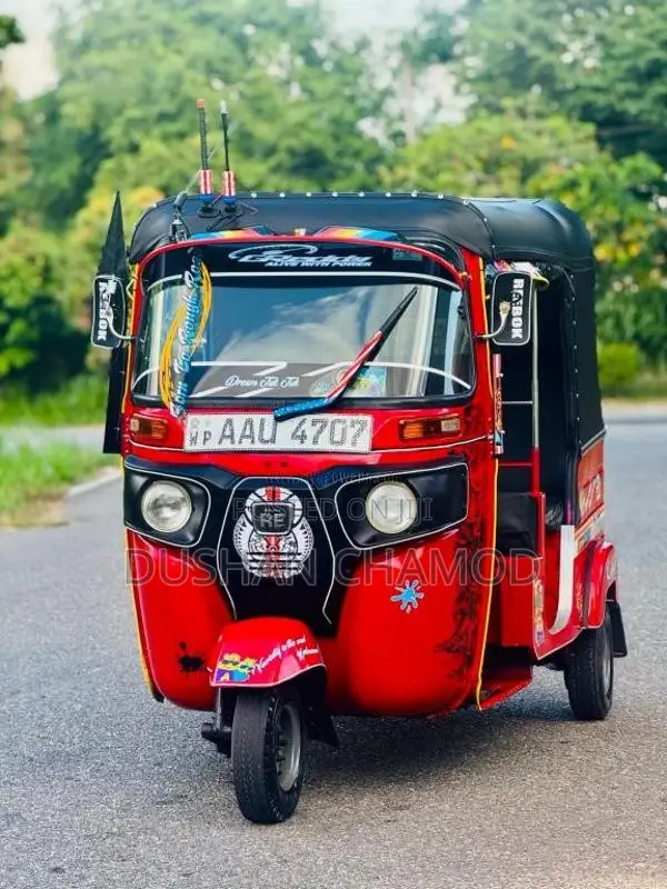 Bajaj RE 205 2014 Three Wheel (Used)