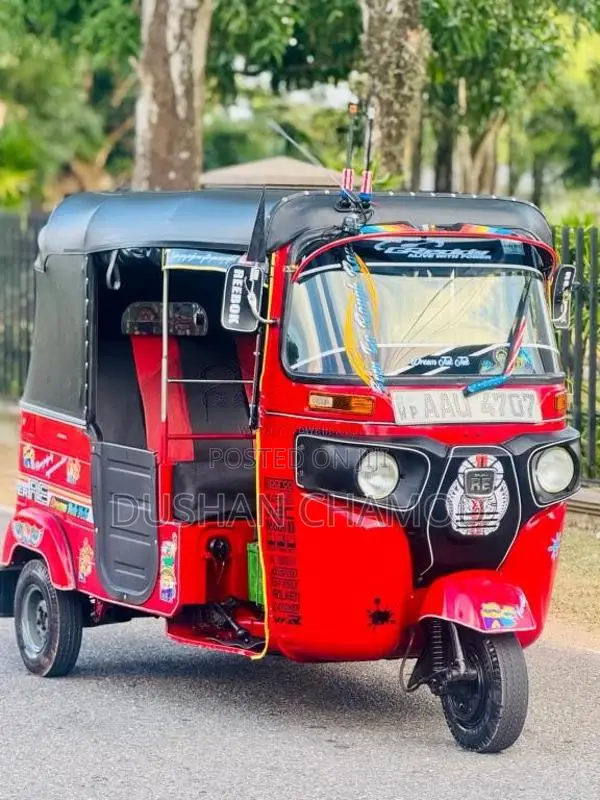 Bajaj RE 205 2014 Three Wheel (Used)
