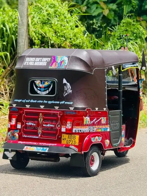 Bajaj RE 205 2015 Three Wheel (Used)