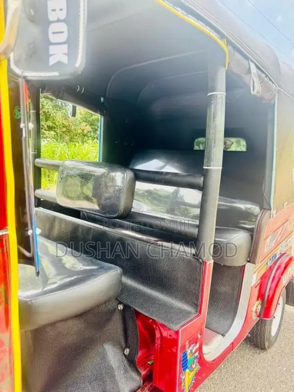 Bajaj RE 205 2015 Three Wheel (Used)