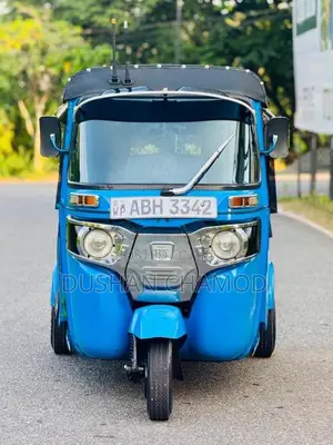 Bajaj RE 205 2015 Three Wheel (Used)