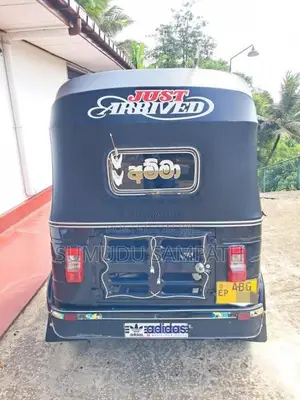 Bajaj RE 2015 Three Wheel (Used)