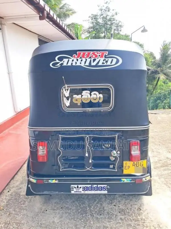 Bajaj RE 2015 Three Wheel (Used)