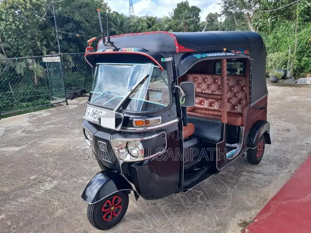 Bajaj RE 2015 Three Wheel (Used)