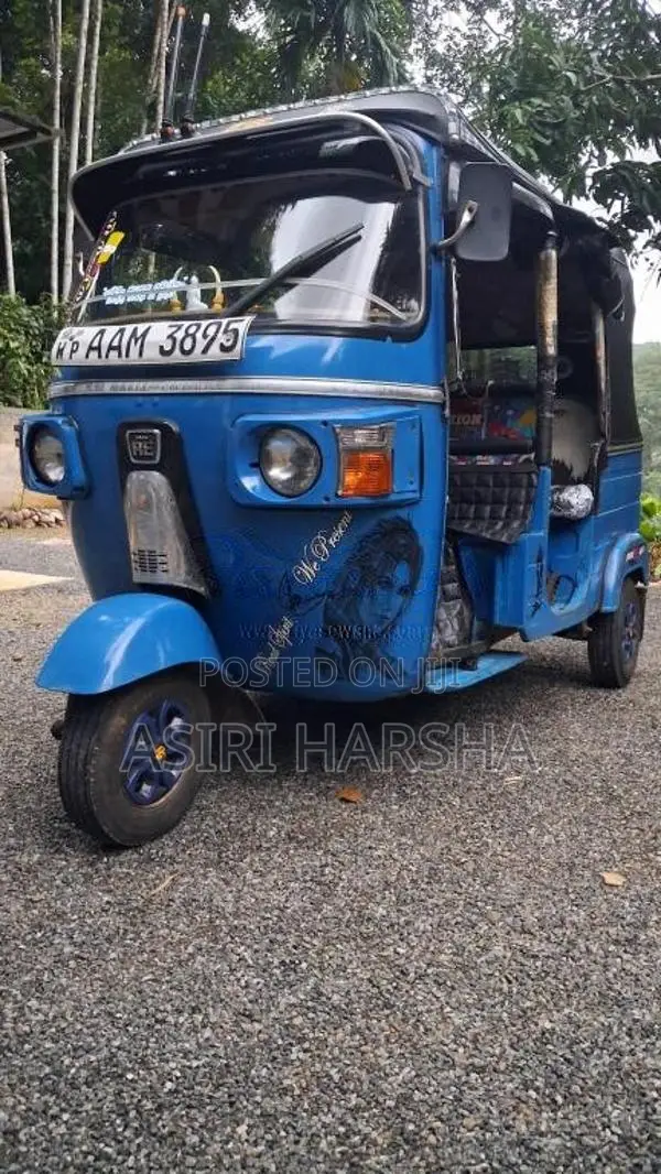 Bajaj 4 Stroke 2013 Three Wheel (Used)