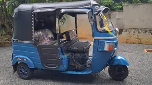 Bajaj 4 Stroke 2013 Three Wheel (Used)