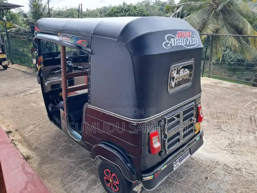 Bajaj RE 2015 Three Wheel (Used)