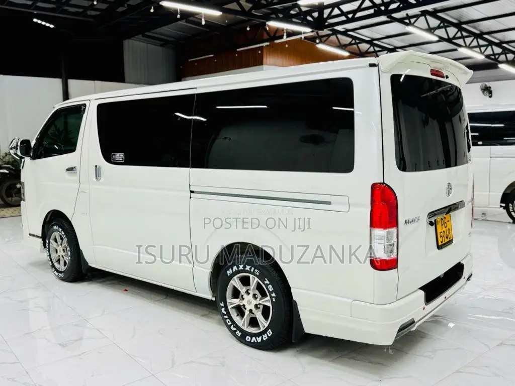 Toyota KDH Dark Prime 2015 Van (Used)