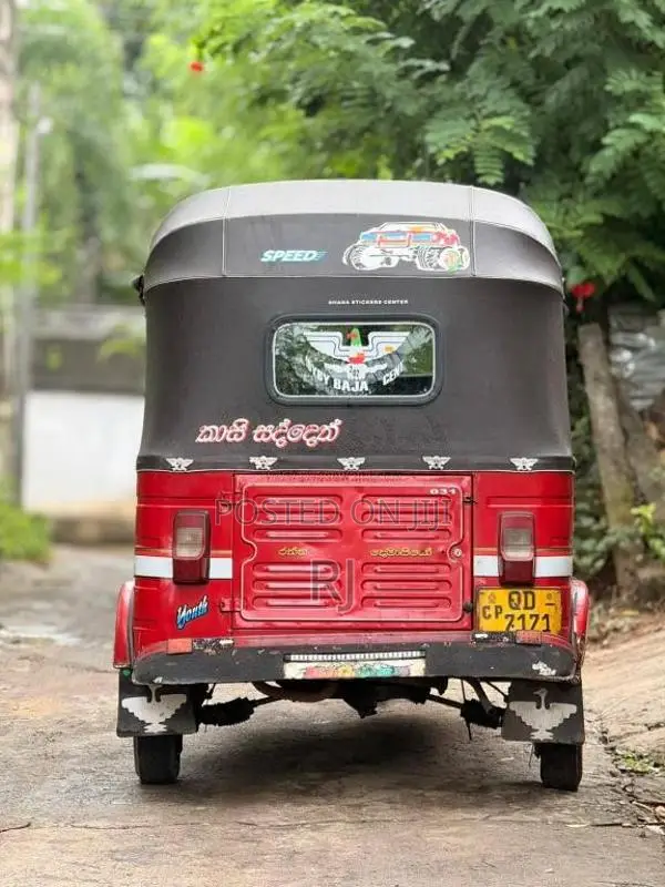 Bajaj RE 2006 Three Wheel (Used)