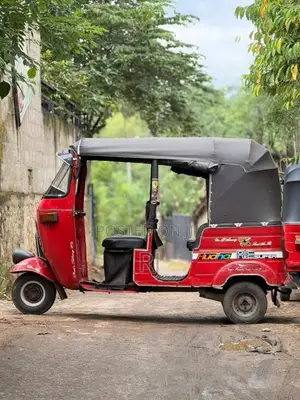 Bajaj RE 2006 Three Wheel (Used)