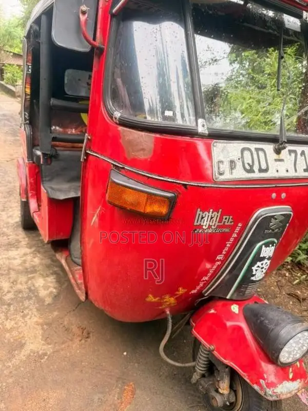 Bajaj RE 2006 Three Wheel (Used)