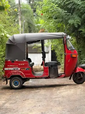 Bajaj RE 2006 Three Wheel (Used)