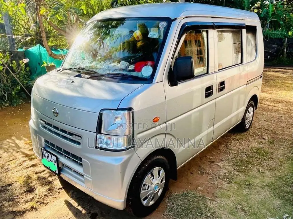 Nissan Clipper 2015 Van (Used)